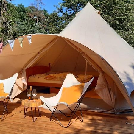Sadská Glamping V Sadu酒店 外观 照片