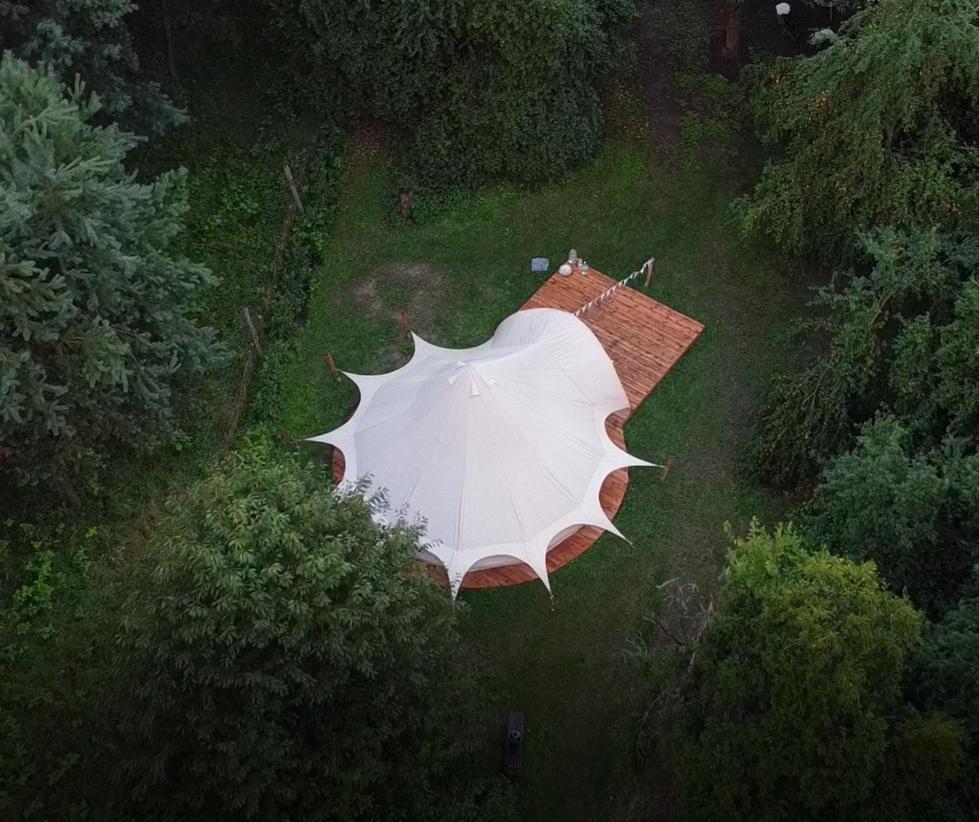 Sadská Glamping V Sadu酒店 外观 照片
